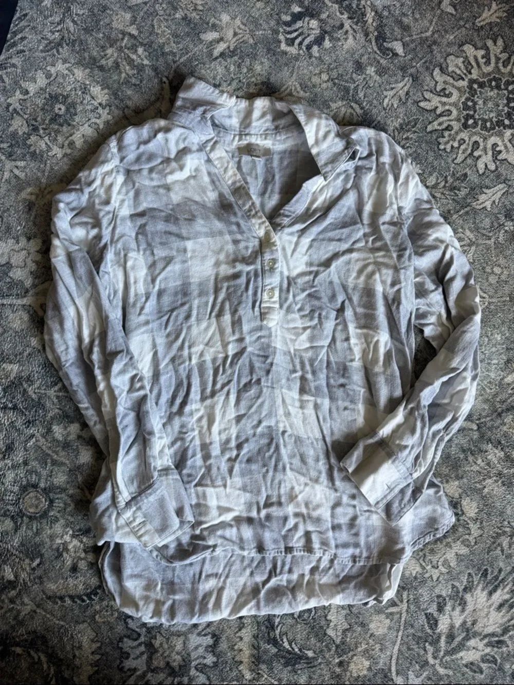 LOFT Outlet Women’s Button Down Pullover